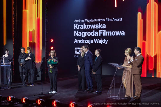 BS-250503-BSK_6555.jpg-OFF Camera,