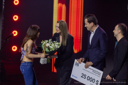 BS-250503-BSK_6677.jpg-OFF Camera,