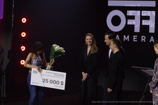 BS-250503-BSK_6697.jpg-OFF Camera,