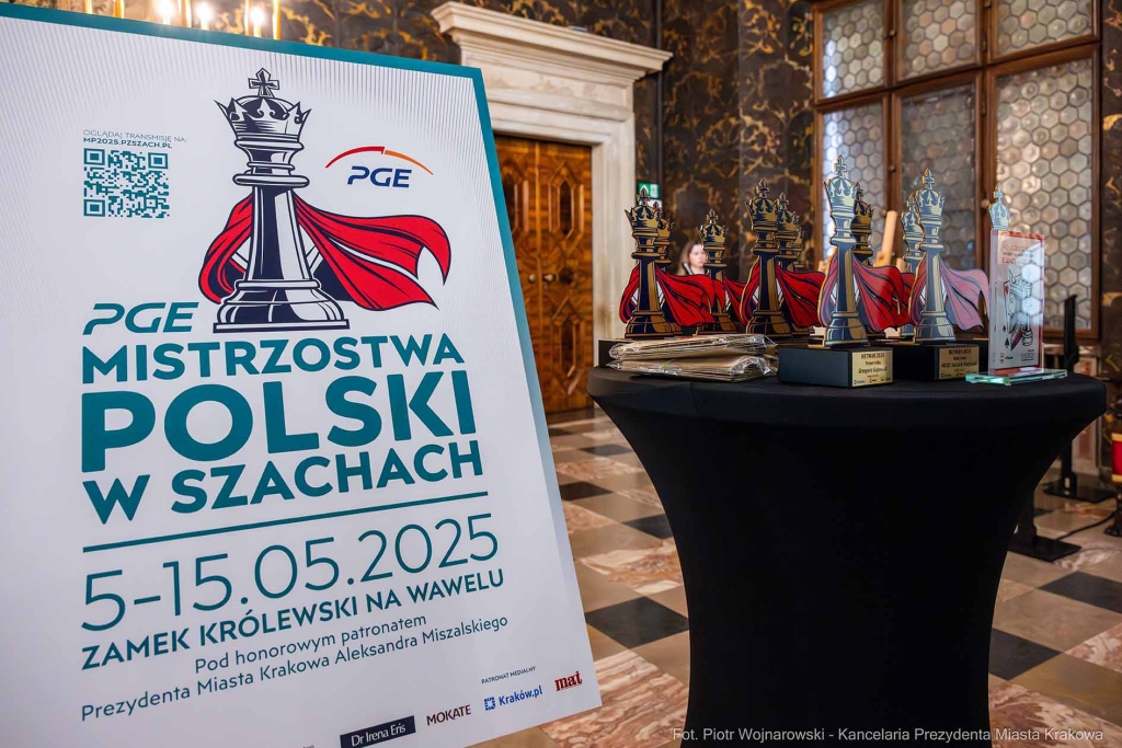 PW_477_002_fot. Piotr Wojnarowski.jpg-Szachy, Wawel, Sęk, Mistrzostwa Polski, otwarcie, wyróżnienia  Autor: P. Wojnarowski