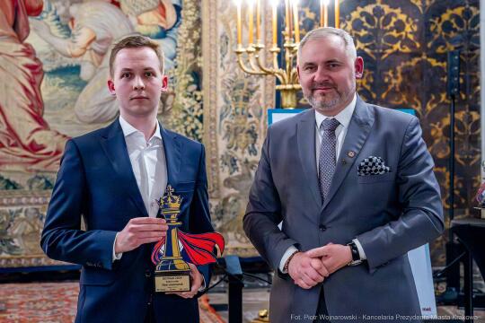 PW_477_057_fot. Piotr Wojnarowski.jpg-Szachy, Wawel, Sęk, Mistrzostwa Polski, otwarcie, wyróżnienia