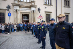 20250506-BSK_8240.jpg-Minutą ciszy Kraków uczcił pamięć tragicznie zmarłego lekarza