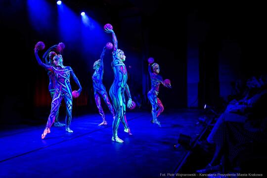 PW_483_001_fot. Piotr Wojnarowski.jpg-Art Color Ballet, zdjęcia, występ, Manggha