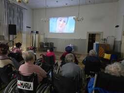 PvAoqIUO.jpg-Rocznicowe Spotkanie ku czci Matki Boskiej Fatimskiej.