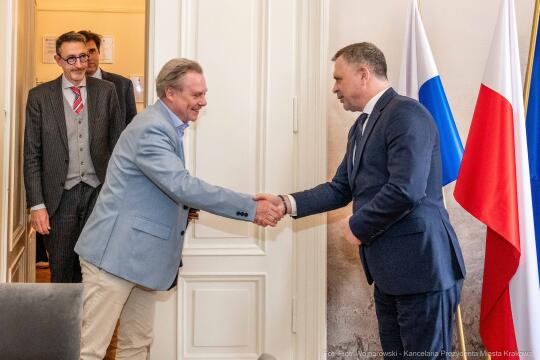 PW_485_006_fot. Piotr Wojnarowski.jpg-Mazur, spotkanie, Euroclear, współpraca