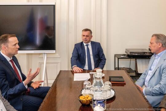 PW_485_008_fot. Piotr Wojnarowski.jpg-Mazur, spotkanie, Euroclear, współpraca