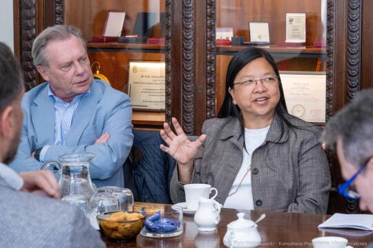 PW_485_020_fot. Piotr Wojnarowski.jpg-Mazur, spotkanie, Euroclear, współpraca