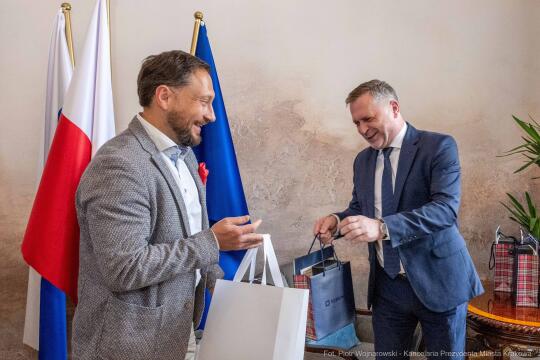 PW_485_021_fot. Piotr Wojnarowski.jpg-Mazur, spotkanie, Euroclear, współpraca