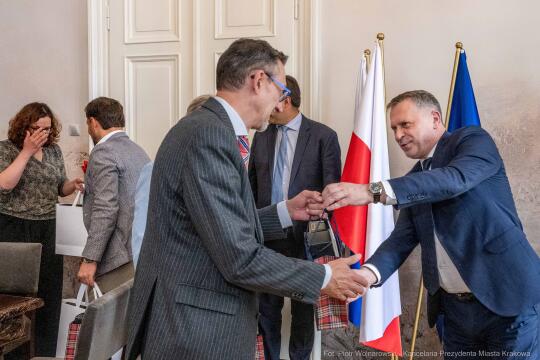 PW_485_022_fot. Piotr Wojnarowski.jpg-Mazur, spotkanie, Euroclear, współpraca