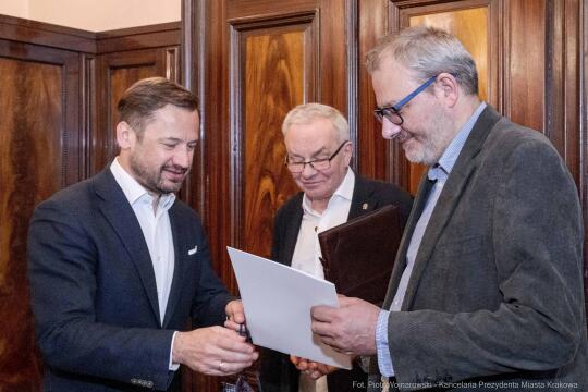 PW_486_004_fot. Piotr Wojnarowski.jpg-Maiszalski, Magdalena Pudełko, spotkanie, matematyka, zdjęcia