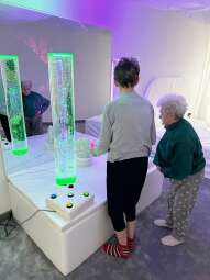 VSFL9zI7.jpg-Nowe Sale Doświadczenia Świata na Helclów.