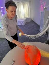 clSnCFM8.jpg-Nowe Sale Doświadczenia Świata na Helclów.