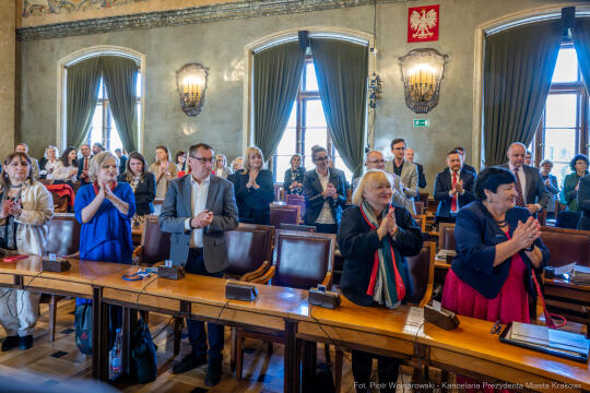 Miszalski, Bezpieczny Kraków, nagrody, policja, straż miejska, straż pożarna, wręczenie, zdjęc