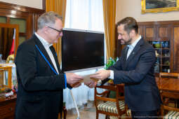 Miszalski, MOCAK, Adam Budak, akt powołania, wręczenie, zdjęcia