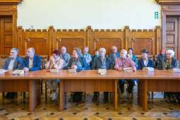 UMK_9175.jpg-Besuch einer Gruppe von Politikern aus Mittelfranken