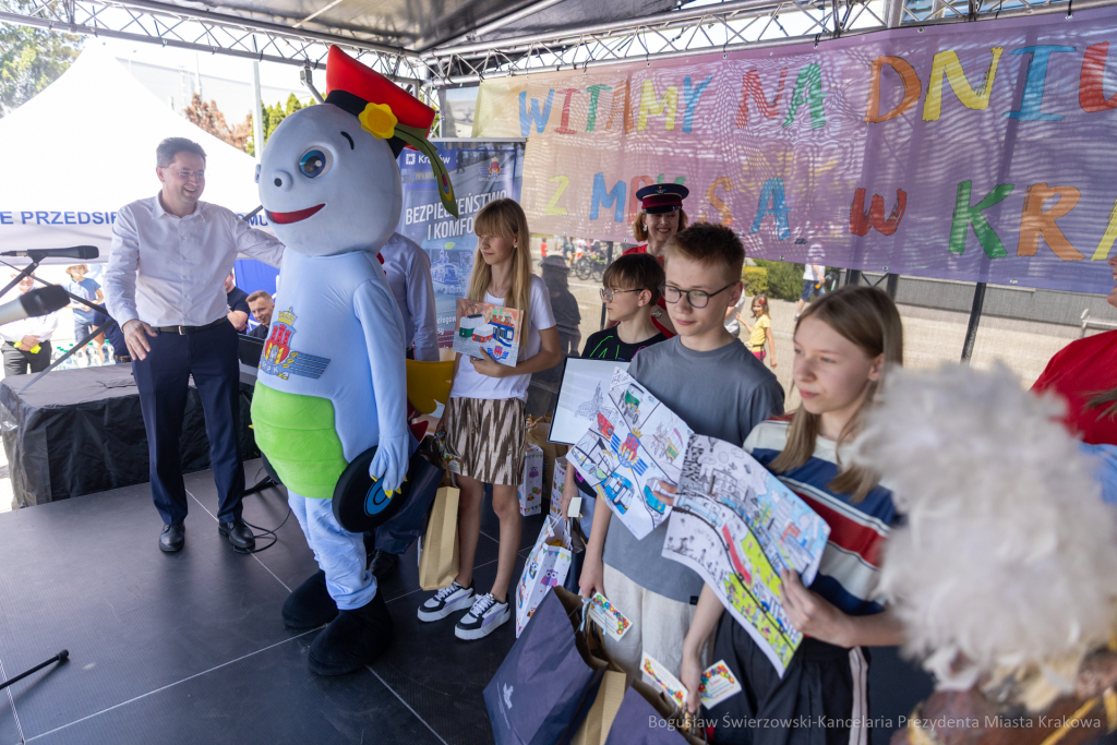 BS-250601-BSK_5941.jpg-Dzień Dziecka, Miszalski  Autor: B. Świerzowski