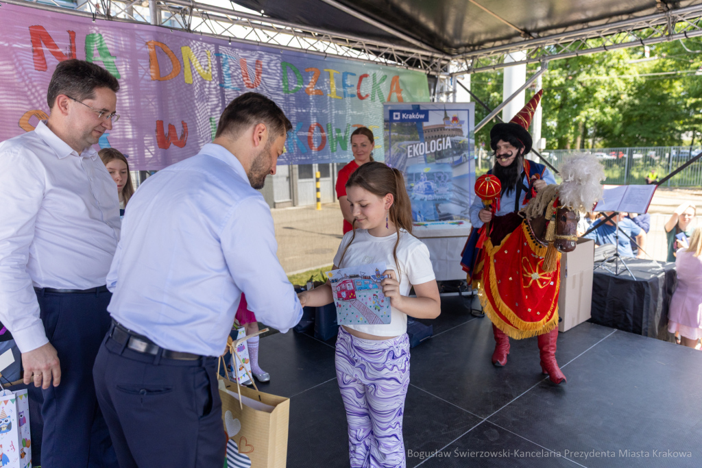 BS-250601-BSK_5981.jpg-Dzień Dziecka, Miszalski  Autor: B. Świerzowski