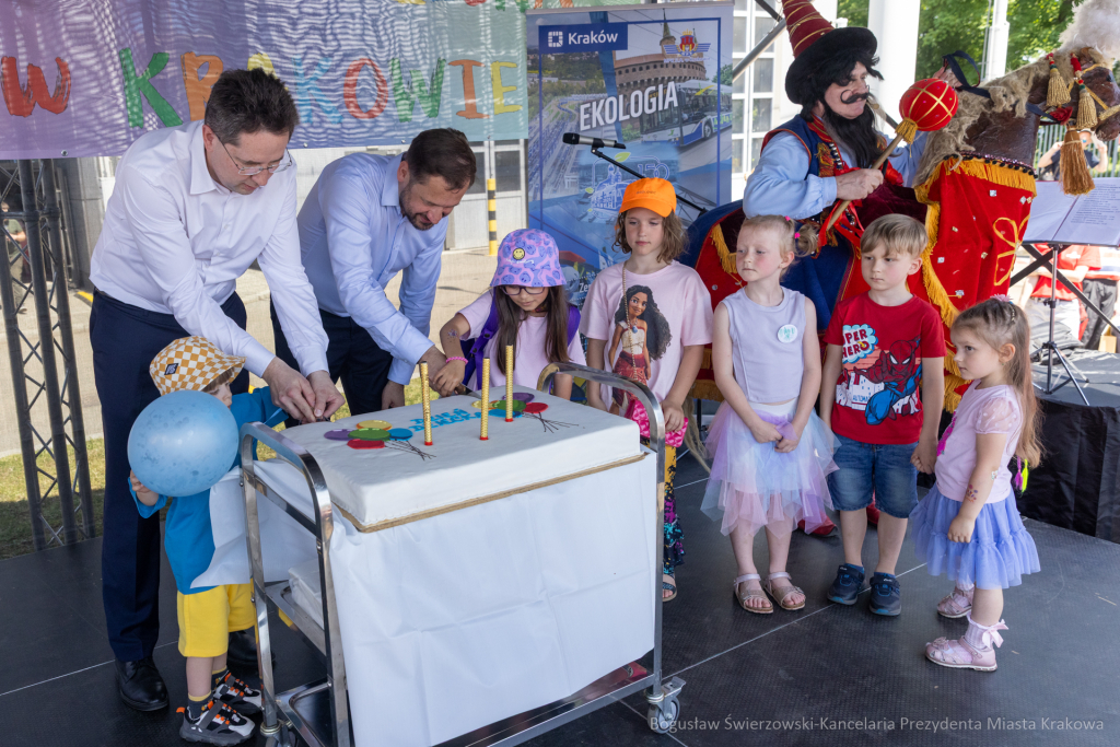 BS-250601-BSK_6139.jpg-Dzień Dziecka, Miszalski  Autor: B. Świerzowski