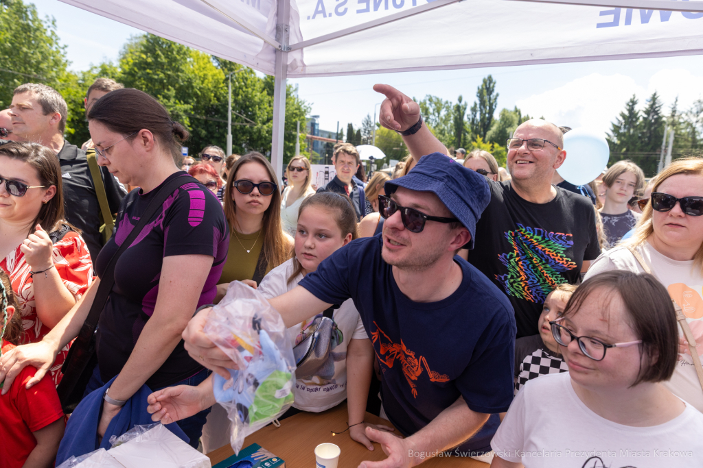 BS-250601-BSK_6181.jpg-Dzień Dziecka, Miszalski  Autor: B. Świerzowski