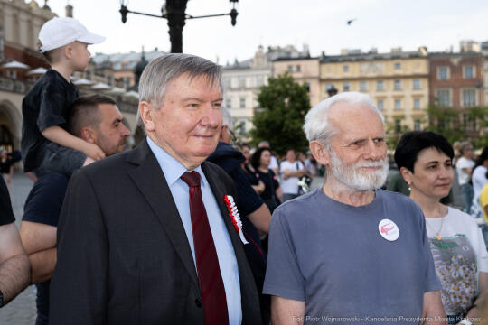 PW_517_014_fot. Piotr Wojnarowski.jpg-Polonez Wolności, Kracik, Rynek, taniec, zdjęcia, rocznica