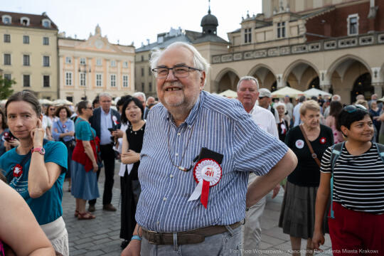 PW_517_016_fot. Piotr Wojnarowski.jpg-Polonez Wolności, Kracik, Rynek, taniec, zdjęcia, rocznica