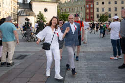 PW_517_021_fot. Piotr Wojnarowski.jpg-Polonez Wolności, Kracik, Rynek, taniec, zdjęcia, rocznica