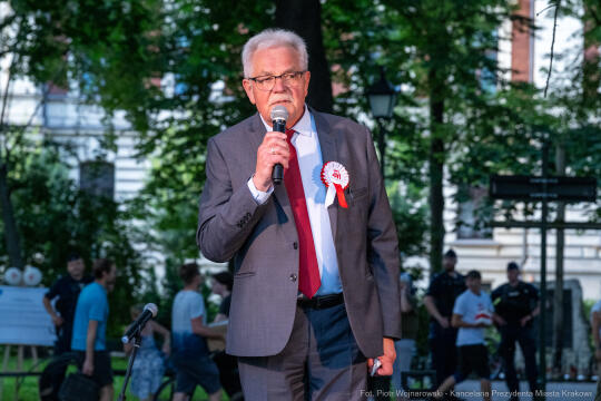 PW_517_033_fot. Piotr Wojnarowski.jpg-Polonez Wolności, Kracik, Rynek, taniec, zdjęcia, rocznica