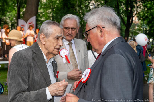 PW_517_036_fot. Piotr Wojnarowski.jpg-Polonez Wolności, Kracik, Rynek, taniec, zdjęcia, rocznica