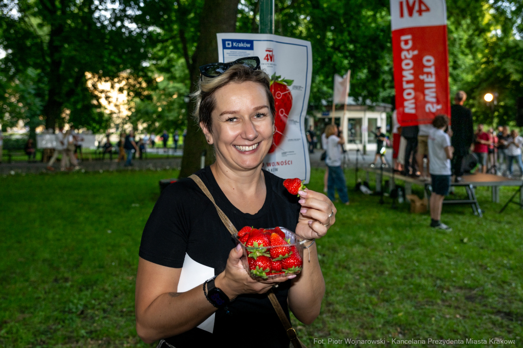 PW_517_037_fot. Piotr Wojnarowski.jpg-Polonez Wolności, Kracik, Rynek, taniec, zdjęcia, rocznica  Autor: P. Wojnarowski