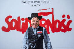 PW_517_039_fot. Piotr Wojnarowski.jpg-Polonez Wolności, Kracik, Rynek, taniec, zdjęcia, rocznica