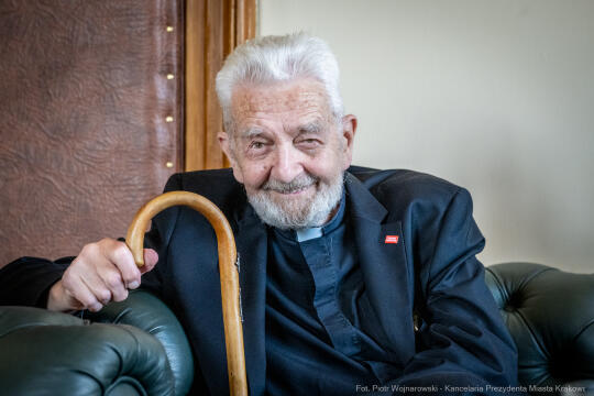 Honorowy Obywatel, Boniecki, Adam, uroczystość, zdjęcia, Tygodnik Powszechny