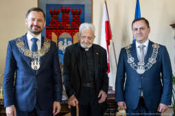 Honorowy Obywatel, Boniecki, Adam, uroczystość, zdjęcia, Tygodnik Powszechny