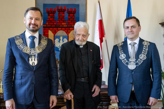 Honorowy Obywatel, Boniecki, Adam, uroczystość, zdjęcia, Tygodnik Powszechny