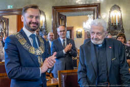 Honorowy Obywatel, Boniecki, Adam, uroczystość, zdjęcia, Tygodnik Powszechny