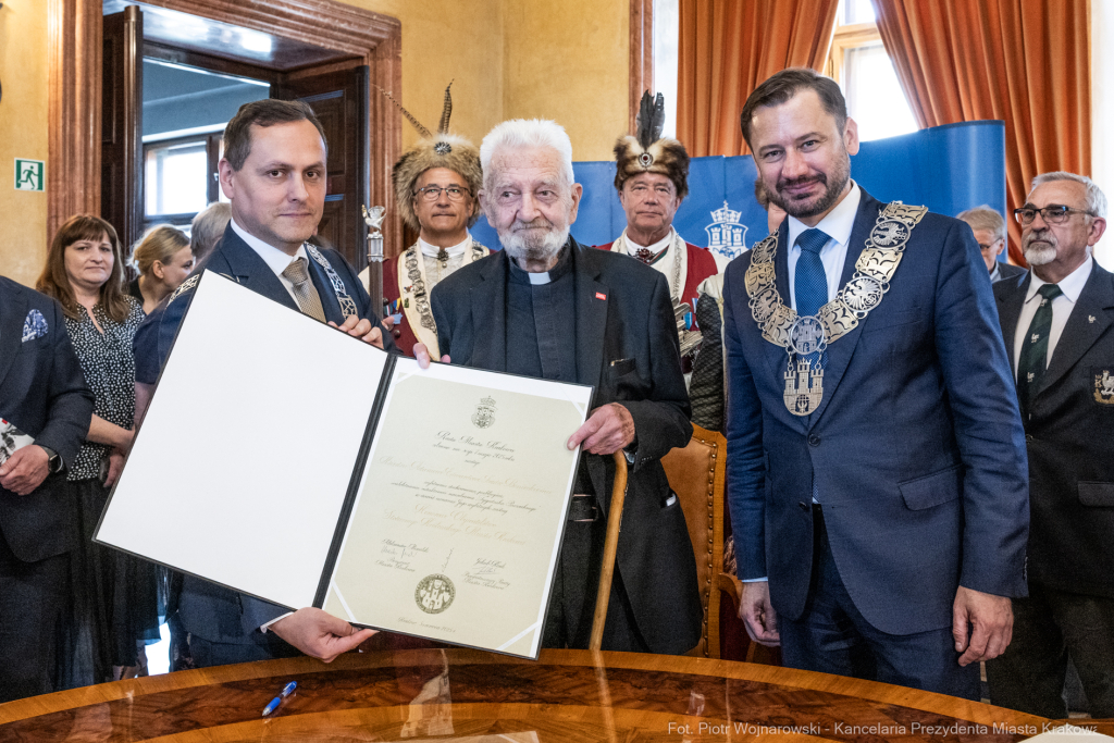 Honorowy Obywatel, Boniecki, Adam, uroczystość, zdjęcia, Tygodnik Powszechny  Autor: P. Wojnarowski