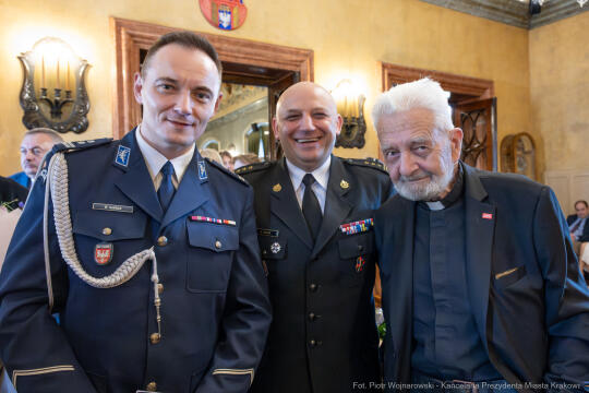 Honorowy Obywatel, Boniecki, Adam, uroczystość, zdjęcia, Tygodnik Powszechny