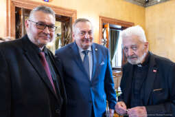 Honorowy Obywatel, Boniecki, Adam, uroczystość, zdjęcia, Tygodnik Powszechny