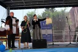 DSCF0056.jpg-Jubileuszowe „Spotkanie w Ogrodzie u Helclów”.