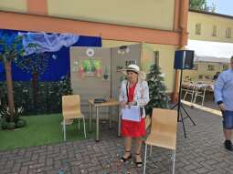 AczI57rW.jpg-Bajkowo – piknikowo na Babińskiego.