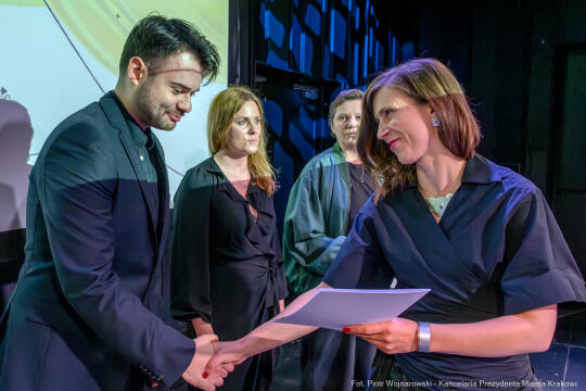 PW_525_015_fot. Piotr Wojnarowski.jpg-gala, Klaman, stypendia twórcze, KTO, wręczenie