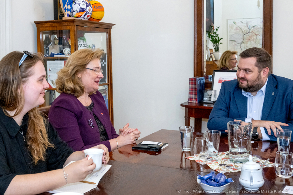 PW_524_011_fot. Piotr Wojnarowski.jpg-Sęk, Mimoza Halimi, ambasador, Albania, spotkanie  Autor: P. Wojnarowski