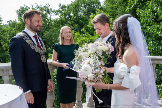 PW_528_027_fot. Piotr Wojnarowski.jpg-Miszalski, ślub, Przegorzały, WOŚP, licytacja