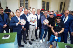 IMG_0929.jpg-Reprezentacja Gwiazd Piłki Brazylijskiej (Ronaldinho Show) na Wawelu