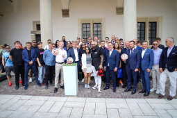 IMG_1056.jpg-Reprezentacja Gwiazd Piłki Brazylijskiej (Ronaldinho Show) na Wawelu