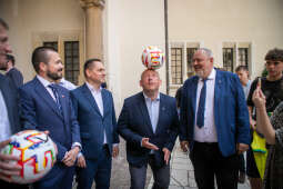 IMG_1079.jpg-Reprezentacja Gwiazd Piłki Brazylijskiej (Ronaldinho Show) na Wawelu