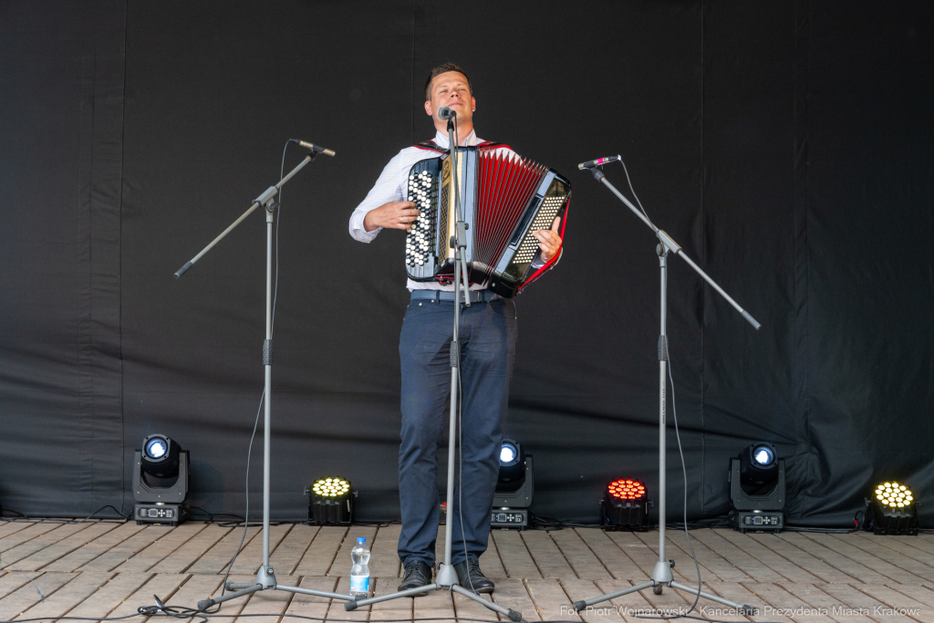 Miszalski, Sęk, Wadów, festyn, zabawa, Kabaret Julki, dzielnica XVII  Autor: P. Wojnarowski