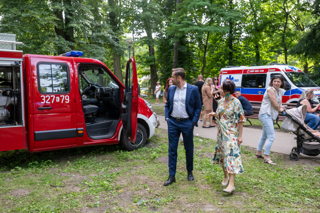 Miszalski, Sęk, Wadów, festyn, zabawa, Kabaret Julki, dzielnica XVII  Autor: P. Wojnarowski