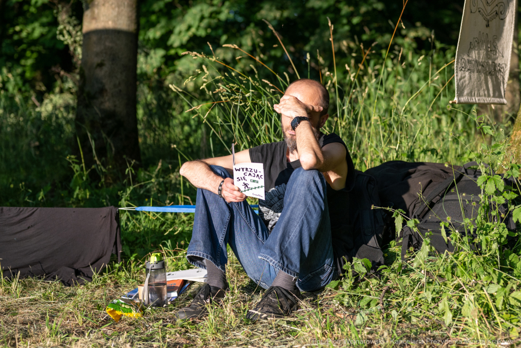 Miszalski, Kopiec Wandy, powitanie lata, strawa pod kopcem, OKN Norwida, Nowa Huta  Autor: P. Wojnarowski