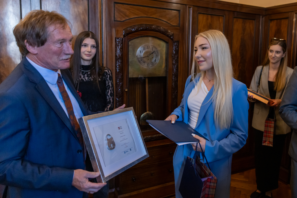 20250624-BSK_3373.jpg-Ławeczka Zakochanych, Miszalski  Autor: B. Świerzowski