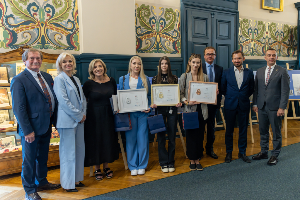 20250624-BSK_3522-Poprawione-Szum.jpg-Ławeczka Zakochanych, Miszalski  Autor: B. Świerzowski